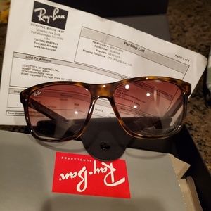 Brand New Rayban RB4181